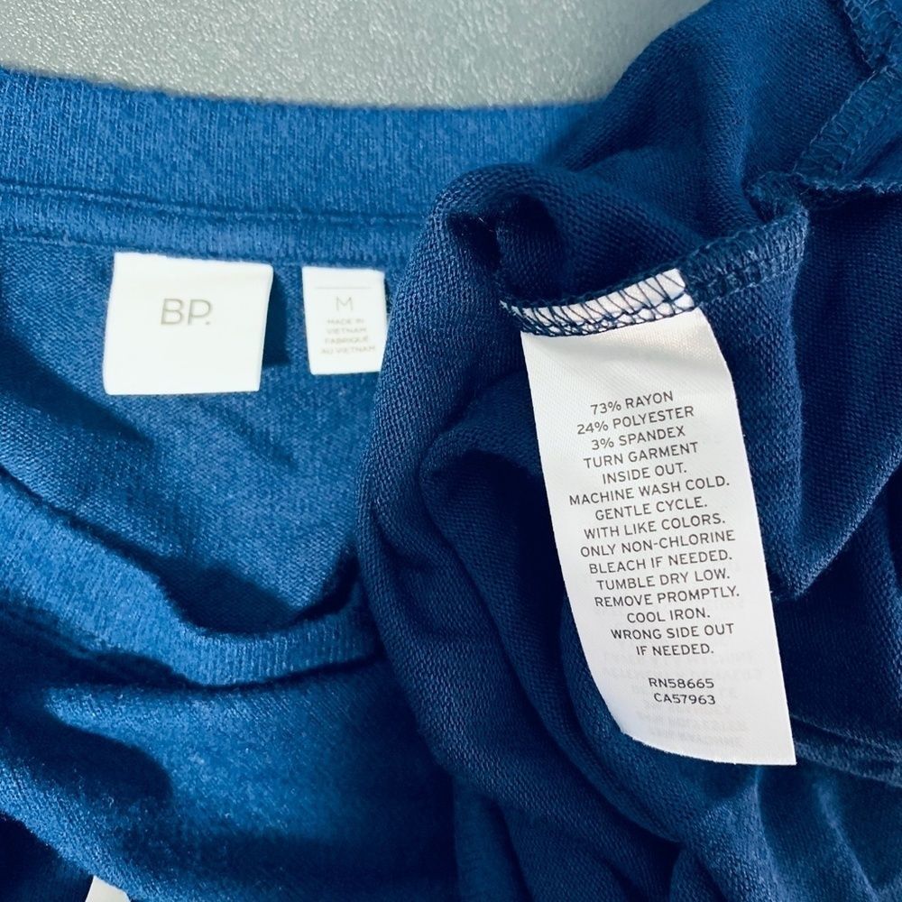 NWT BP from Nordstrom Cozy Lounge Top M navy Snowflake - Picture 9 of 15